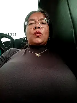 Chat +18 de __valentina18 ao vivo
