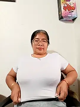 __valentina18 Adlı Modelin Canlı XXX Sohbeti