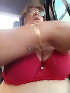 הופעת וובקאם של __valentina18