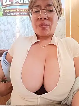 Show de __valentina18 na webcam