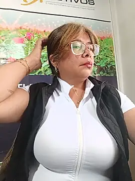__valentina18 Pertunjukan Webcam