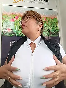 __valentina18n Webbikameraesitys
