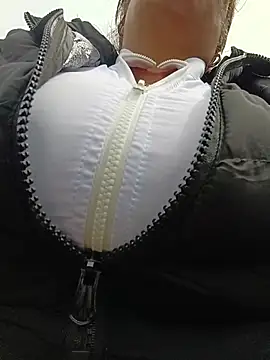 Pertunjukan Kamera Web __valentina18