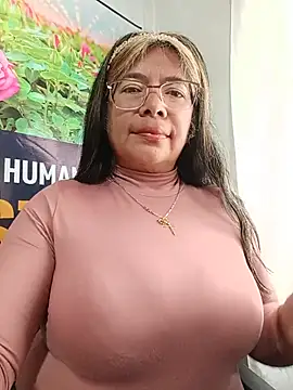 __valentina18 Chat XXX live