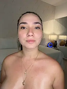 ava_blue Show in webcam