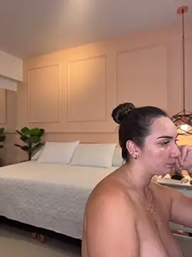 ava_blue's Webcam Show
