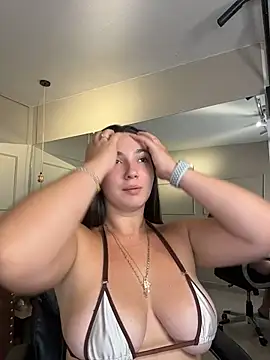 ava_blue Show in webcam