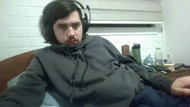 hung_weeb's Live XXX Chat