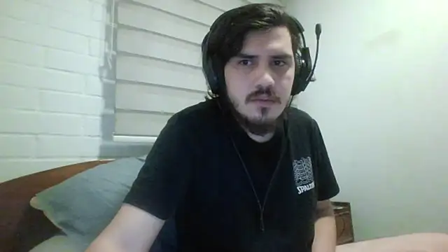 hung_weeb's Webcam Show