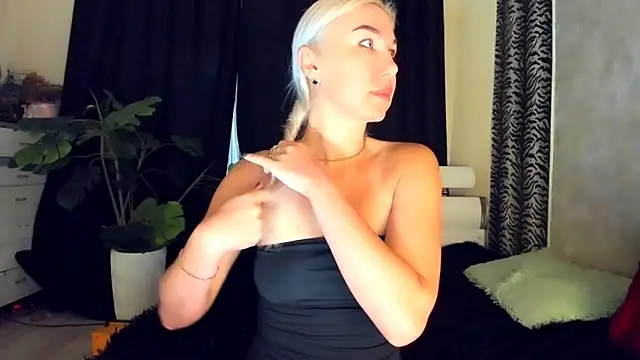 VainEnchantress 网络视讯表演