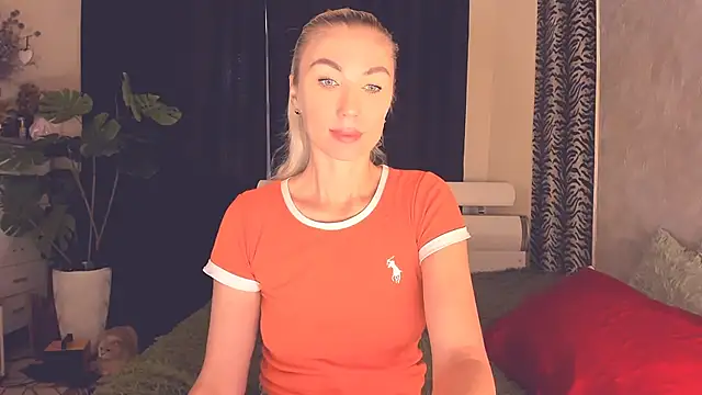 Karma_S_U_T_R_A's Live XXX Chat