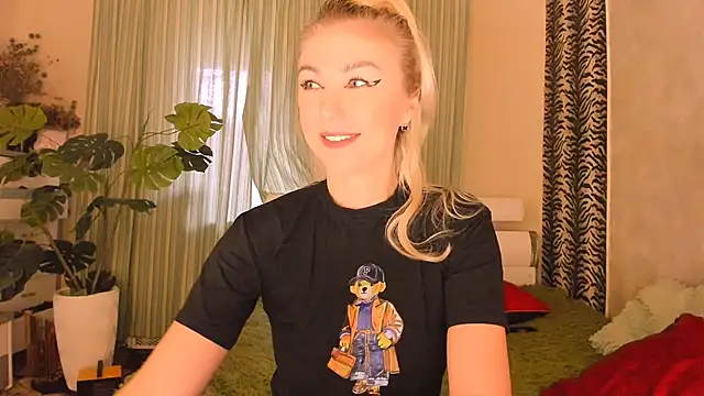 Karma_S_U_T_R_A's Live XXX Chat