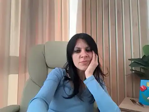 Czat XXX na żywo – InjaAtHome