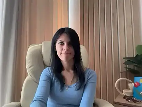 InjaAtHome élő XXX-chatje