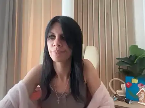 XXX chat uživo modela InjaAtHome