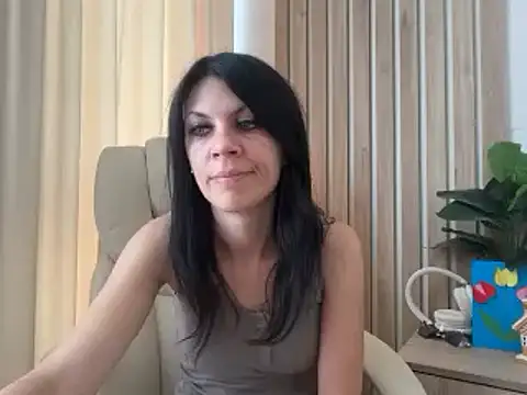 InjaAtHome's Live XXX Chat