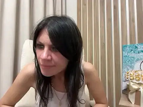 XXX chat uživo modela InjaAtHome