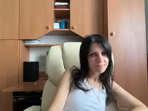 InjaAtHome – Live XXX-chat