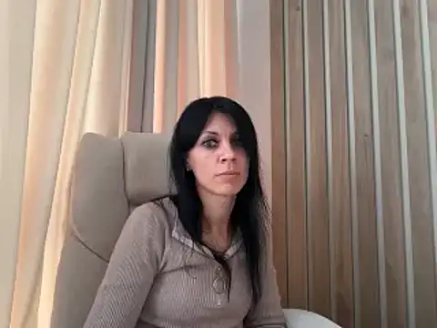 InjaAtHome's Live XXX Chat