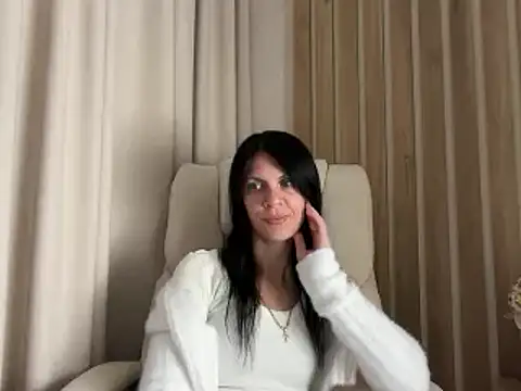 Czat XXX na żywo – InjaAtHome