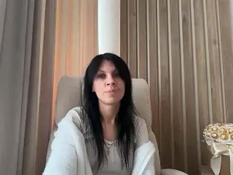 InjaAtHome's Live XXX Chat