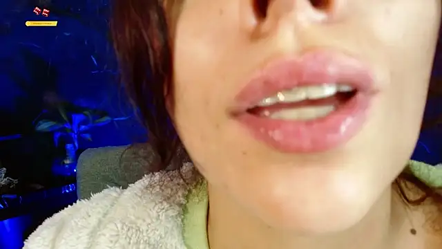 julieth_sex1 Adlı Modelin Canlı XXX Sohbeti