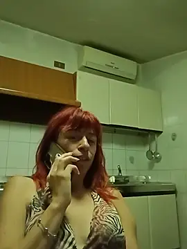Annarella_Pika Adlı Modelin Canlı XXX Sohbeti