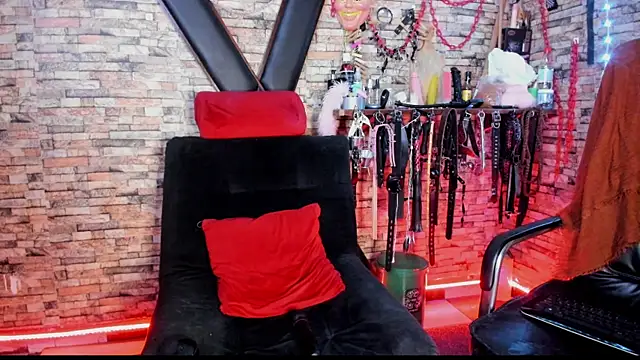 Liltildeman_moon's Webcam Show