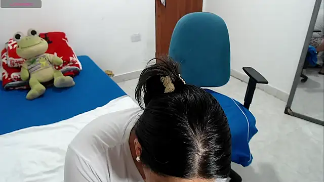 LAURA_Foxht's Live XXX Chat