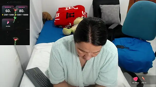LAURA_Foxht – Naživo XXX chat