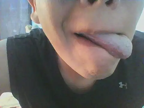 Luis_femboy18 Webcam Show