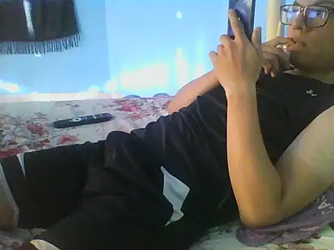 Luis_femboy18 Adlı Modelin Web Kamerası Şovu