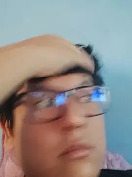 عرض كام Luis_femboy18