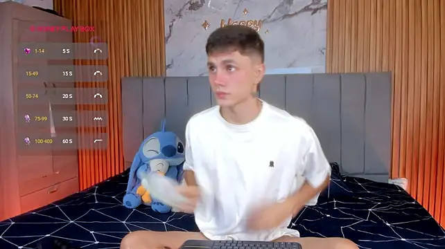 DustinLevine Pertunjukan Webcam