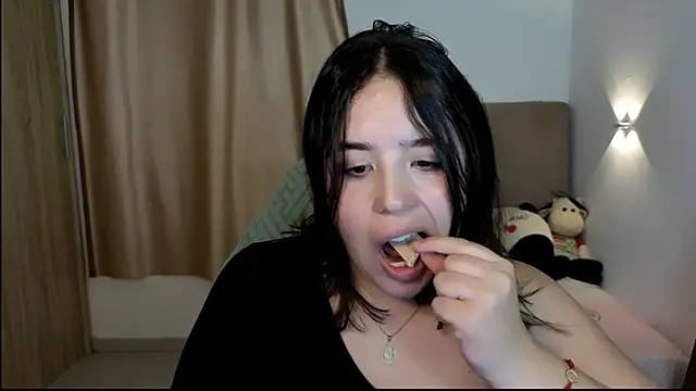 הופעת וובקאם של _alicia_z