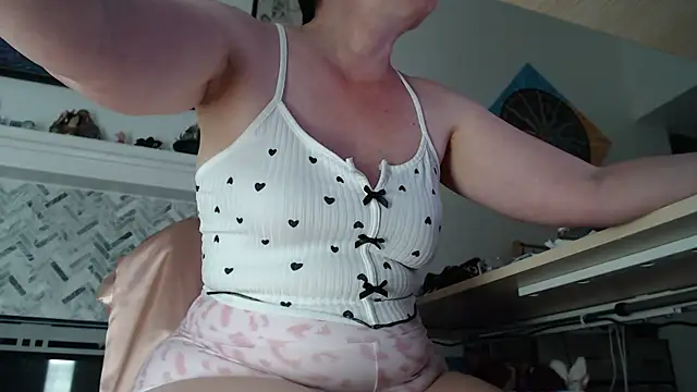 AuroraWillows Chat XXX in diretta