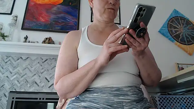 AuroraWillows' Live XXX Chat