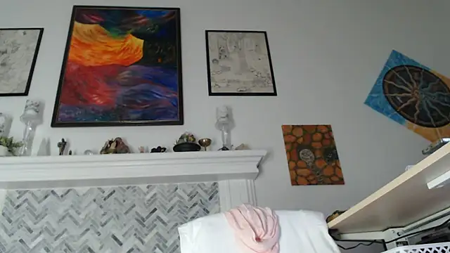 AuroraWillows Show in webcam