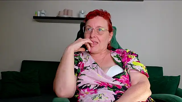 JoannaAndNeighbour Webcamshow