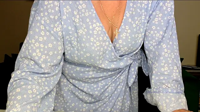 JoannaAndNeighbour live XXX chat