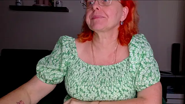 JoannaAndNeighbour Live XXX Chat
