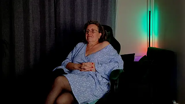 JoannaAndNeighbour – Kamerová šou