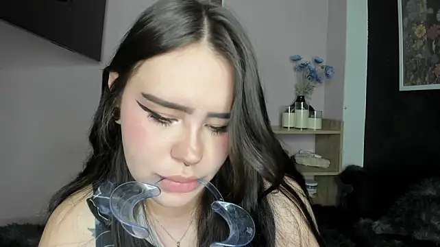 Jas_miin's Webcam Show