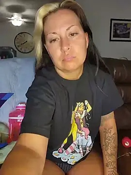ImpressYouDaily's Live XXX Chat
