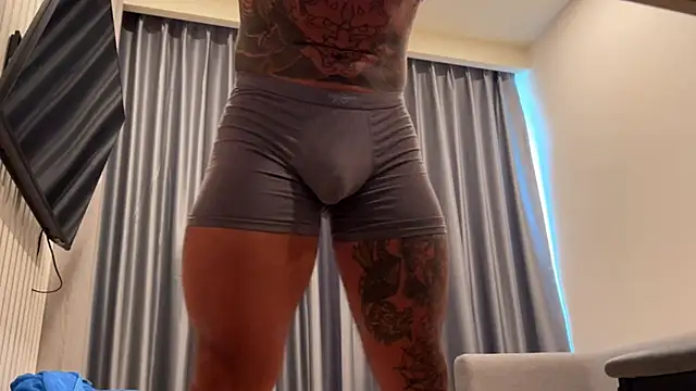 Mr_YourGod – webcam-show