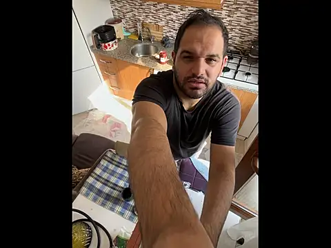 SecretGuyTr webcam show