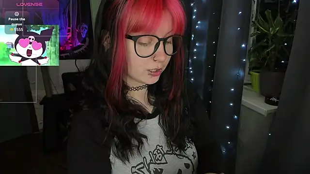 Czat XXX na żywo – t0riayun0
