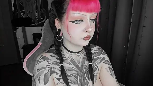 t0riayun0 Live Chatraum