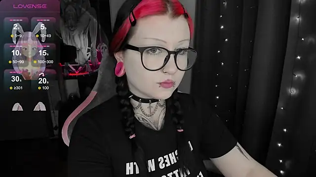 t0riayun0's Live XXX Chat