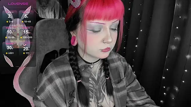 t0riayun0 Adlı Modelin Canlı XXX Sohbeti